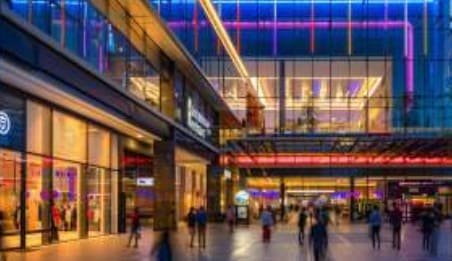 Shopping complex nearby